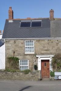 Over 80% of farmers want solar roofs by 2013